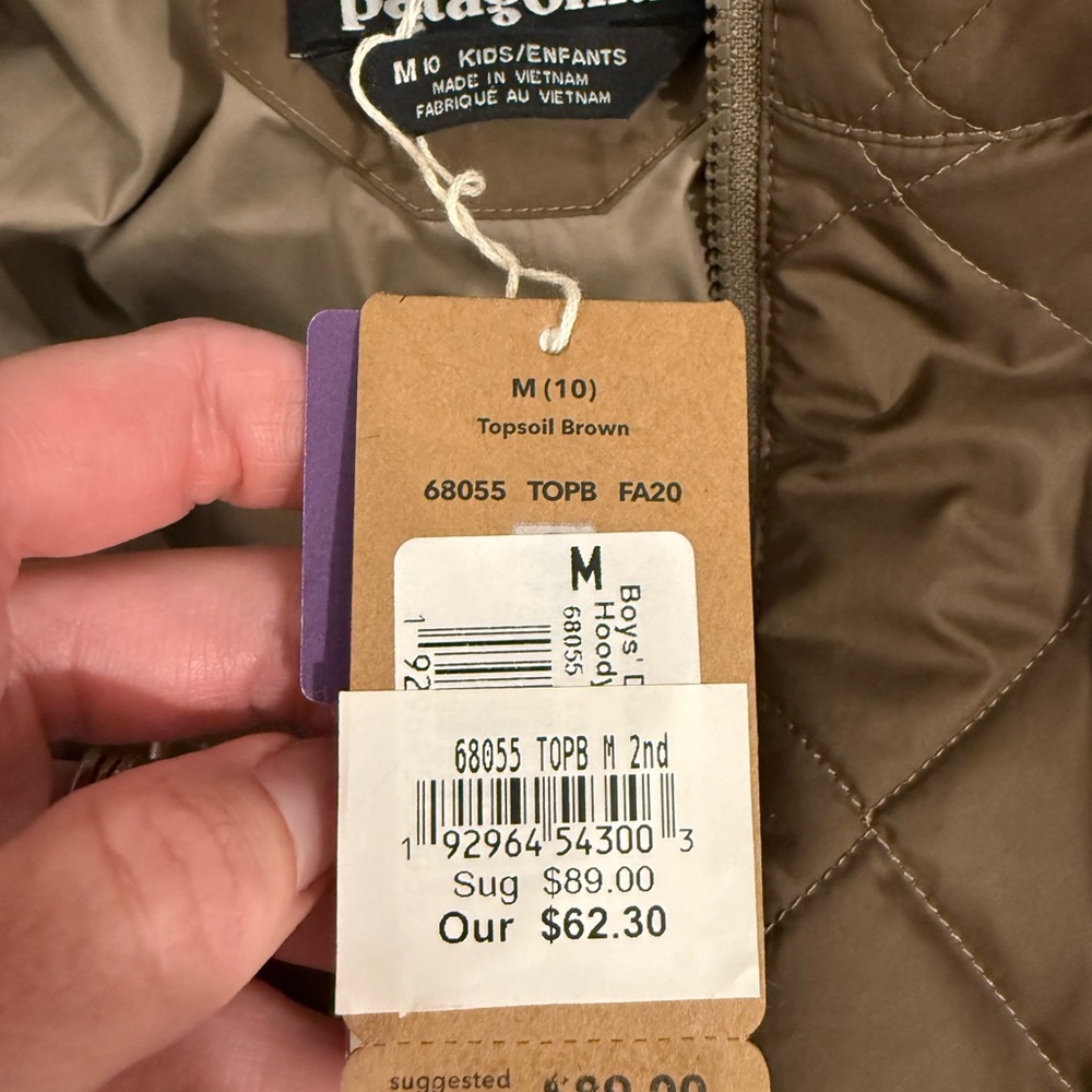 Patagonia Boys Diamond Quilty Hoody - Size M (10) - NWT - Picture 4 of 4